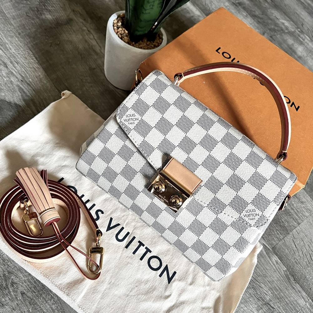 💯 Authentic Louis Vuitton Croissette Damier Azur